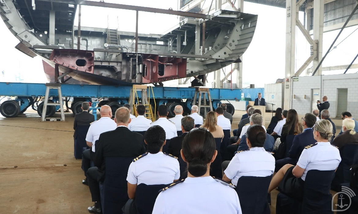Cerimônia ocorreu em Itajaí (SC) - Imagem: Terceiro-Sargento Câmara/Marinha do Brasil