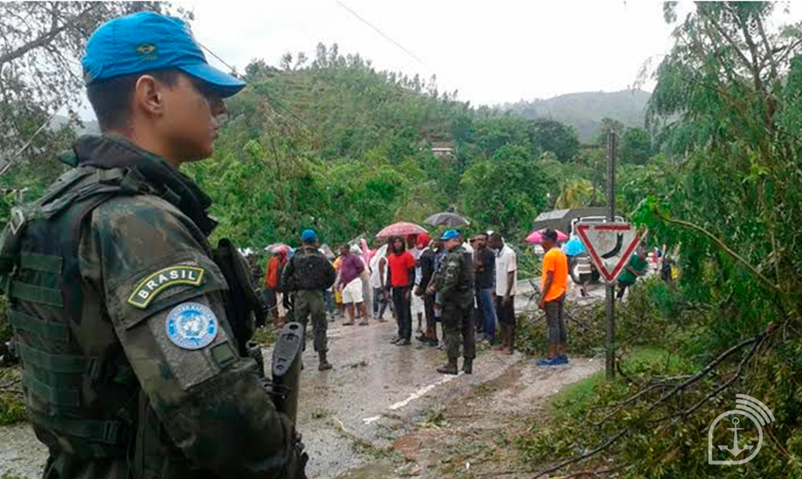 Fuzileiros Navais em operação após o furacão Matthew no Haiti em 2016 – Imagem: Marinha do Brasil