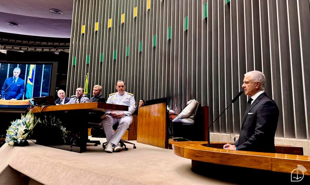 Deputado Júlio Lopes discursou durante Sessão Solene - Imagem: Edwaldo Costa/Marinha do Brasil