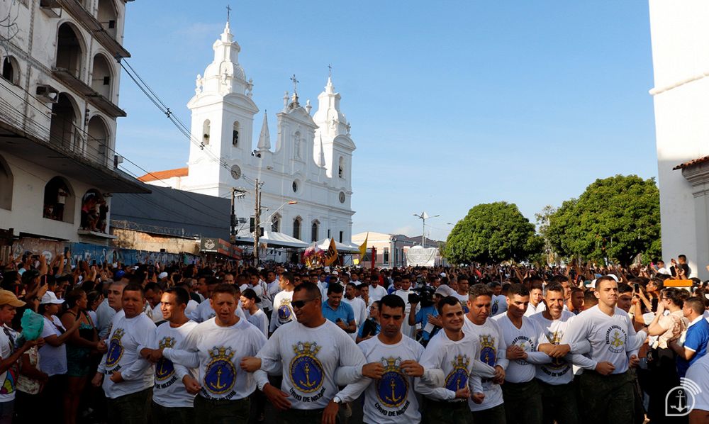 Com o cordão de isolamento formado por Fuzileiros Navais, a Marinha do Brasil participa tradicionalmente do esquema de segurança do evento – Imagem: Marinha do Brasil