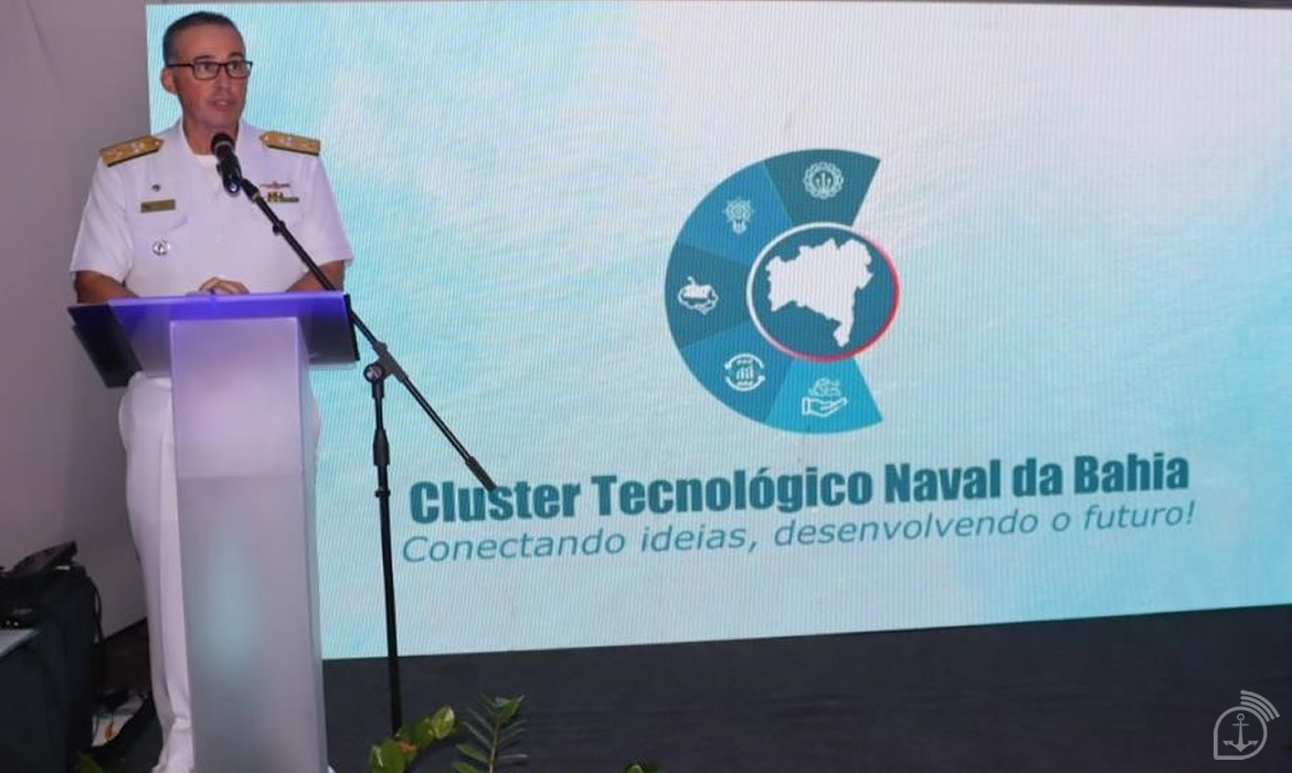 Vice-Almirante Cambra destacou a união de todos os envolvidos na criação do Cluster. Imagem: Terceiro-Sargento (GR) Nilson Soares
